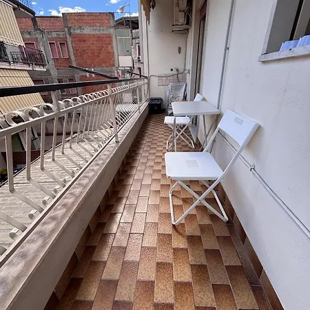 Lucys Apartment Giardini Naxos